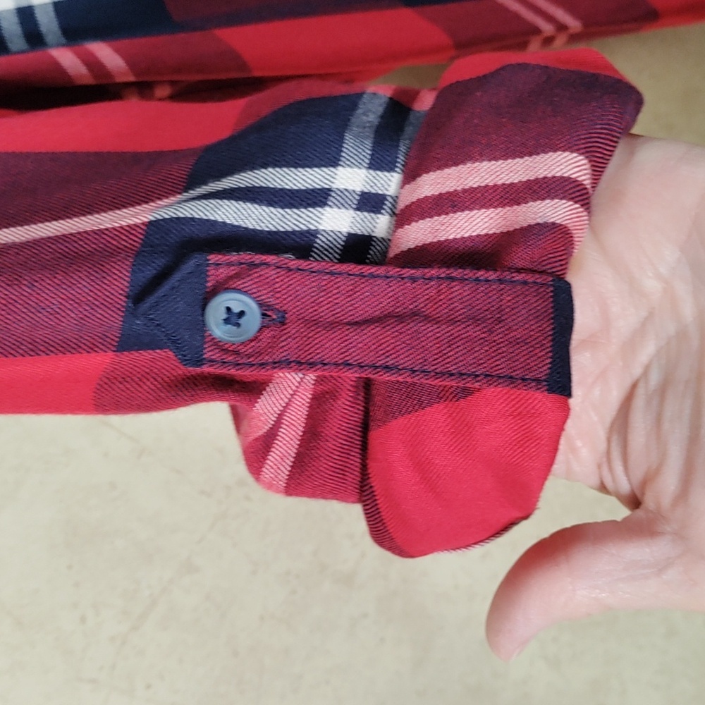 4111 Woolrich red and blue plaid flannel button up shirt M - Picture 7 of 13